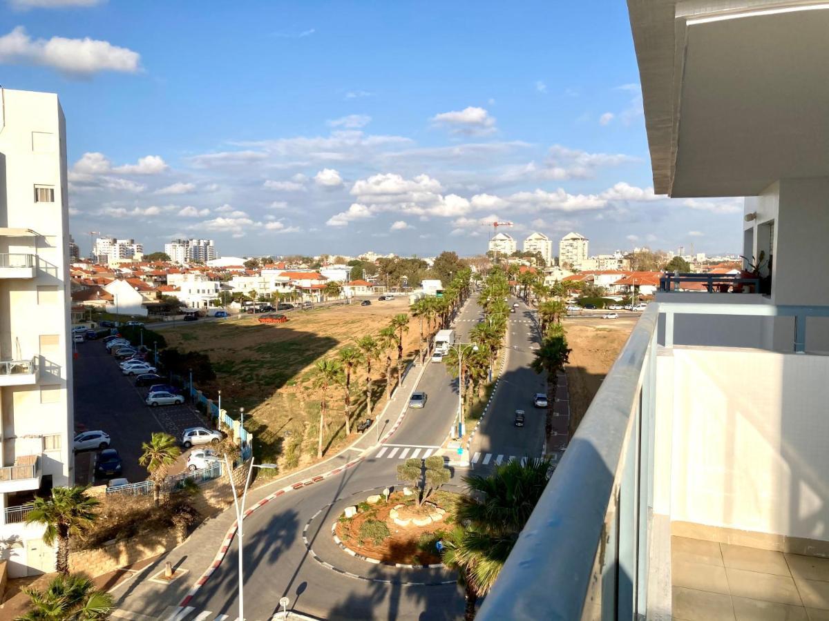 Exceptional View Facing Sea Of Givat Olga Hadera Apartment Ngoại thất bức ảnh