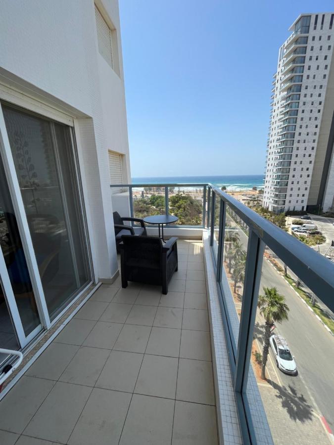 Exceptional View Facing Sea Of Givat Olga Hadera Apartment Ngoại thất bức ảnh